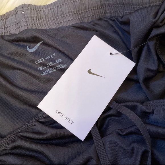 Nike Running Shorts - NWT - Size XXL - Picture 5 of 11